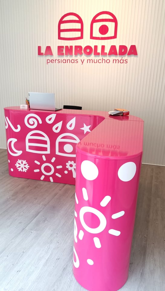 visiby marketing etico interior design progettazione mobiliario negozi La Enrollada persianas a coruna